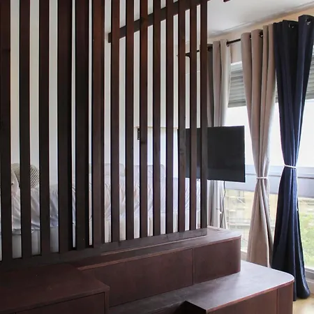 Bright Studio - Close To Place De La Nation *